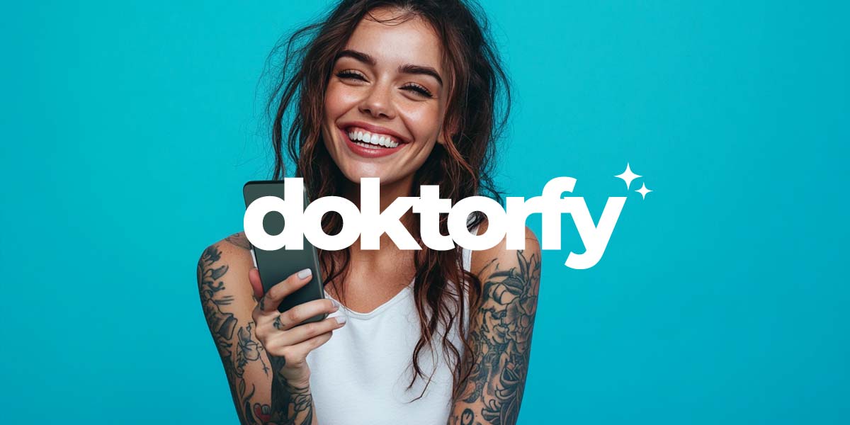 doktorfy-news-kooperation-cannazen-medizinisches-cannabis-online-arzt-facharzt-frau-bestellt-iphone